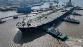 China's March crude imports slip 6% but rise slightly in Q1