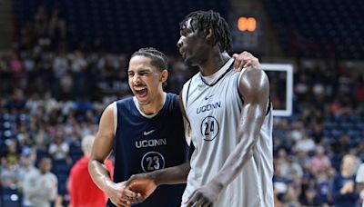 UConn men’s basketball fans pack Gampel Pavilion, get ‘authentic summer practice’ experience at open workout