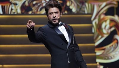 Shah Rukh Khan says he’s ‘greedy for awards’ at IIFA 2024; touches Mani Ratnam’s feet. Watch