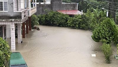 強颱凱米雨炸高雄！田寮驚見「泡水屋」淹水112cm 居民苦喊：陸上行舟