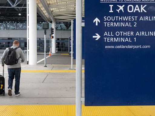 San Francisco sues Oakland over proposed airport name change