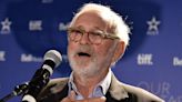 Norman Jewison, Oscar-Nominated “Moonstruck” and “In the Heat of the Night ”Director“,” Dead at 97