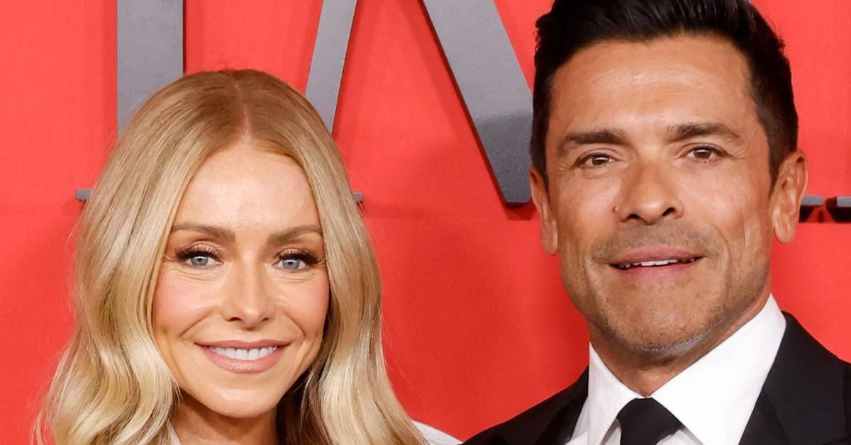 Kelly Ripa and Husband Mark Consuelos Share Rare PDA Photo