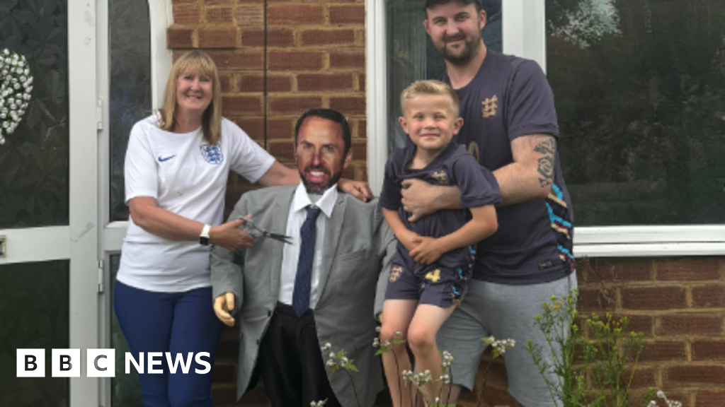 Rugby family recycle Santa dummy into Gareth Southgate replica