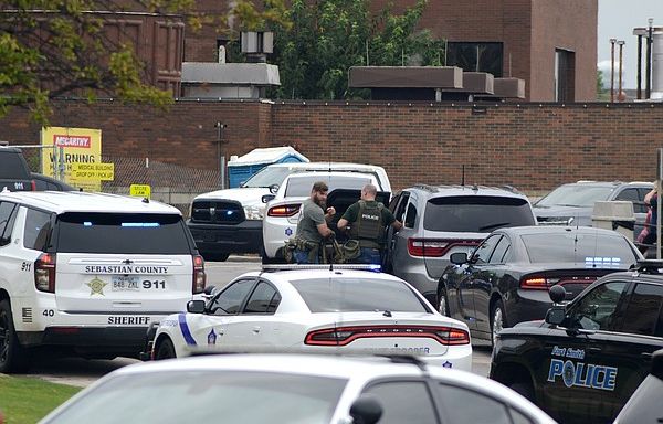 Man thought to be armed arrested after lockdown at Fort Smith’s Mercy Hospital | Arkansas Democrat Gazette