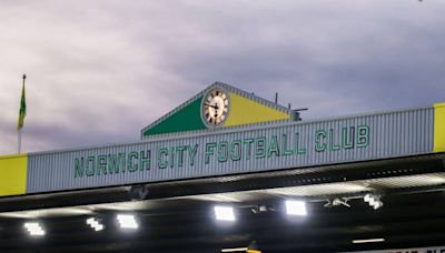 Norwich City Coach Departs, Leicester City Bound