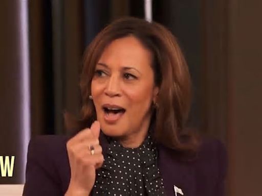 Kamala Harris sabe que sua risada é ridicularizada, chamada de ‘Momala’ por Drew Barrymore