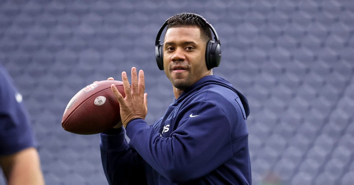 Russell Wilson isn't "scalded" by experience with Denver Broncos