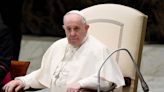 El Papa Francisco anima a los gobernantes a "abrir puertas de paz" con el diálogo