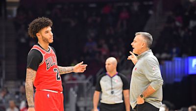 Bulls Head Coach Weighs In on Lonzo Ball Returning This Season