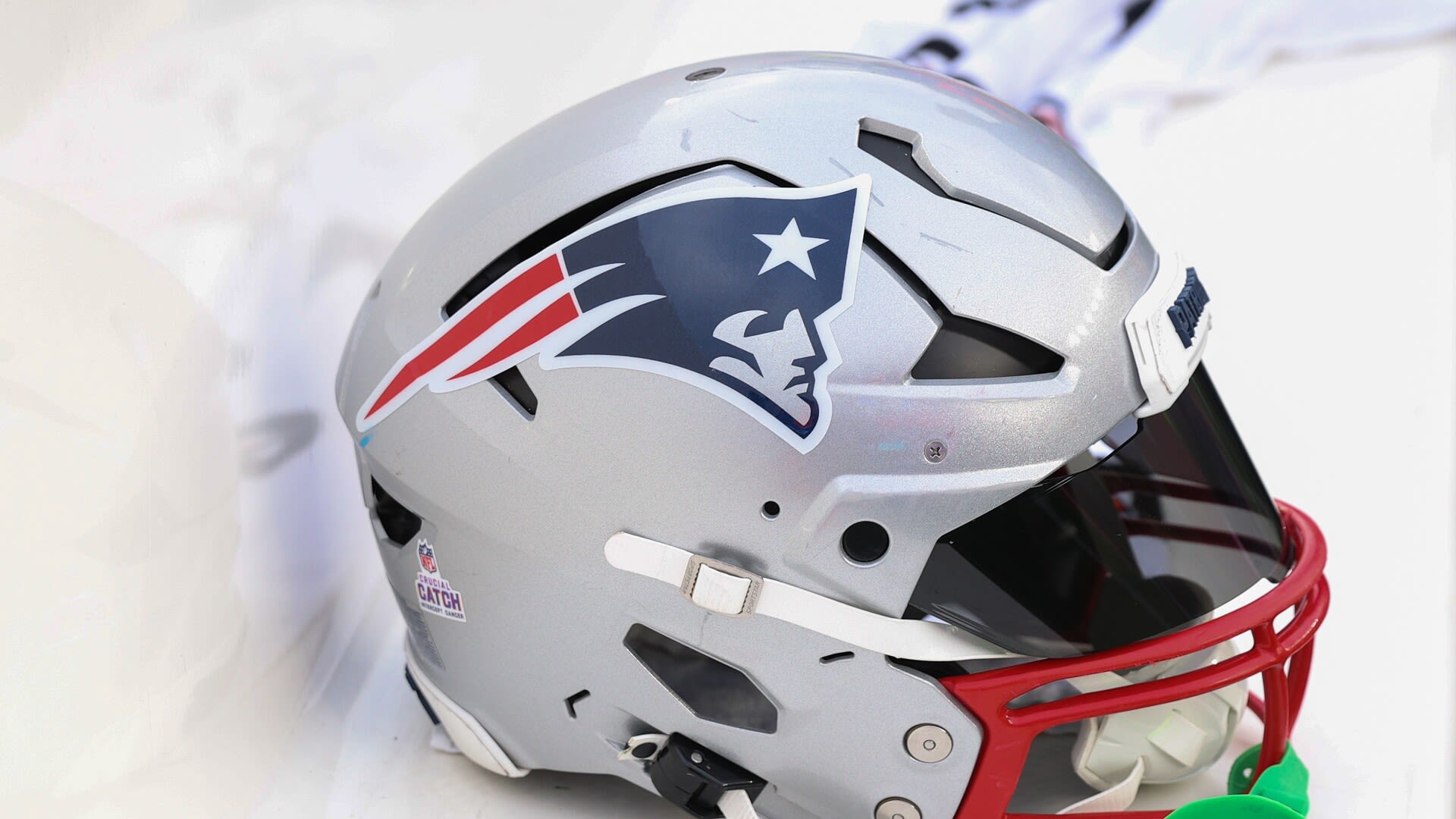 Patriots announce Alonzo Highsmith as senior personnel executive, other moves in personnel department