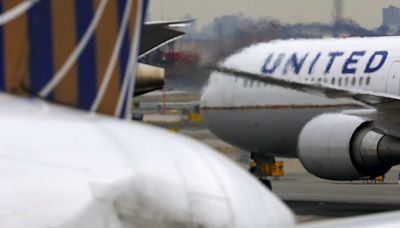 United Airlines suspends flights to Tel Aviv