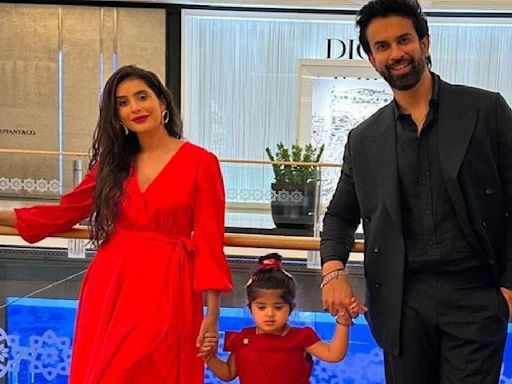 Charu Asopa lashes out at trolls criticizing her for taking daughter to meet ex-husband Rajeev Sen: 'Divorce ka mazak bana rakha hai'