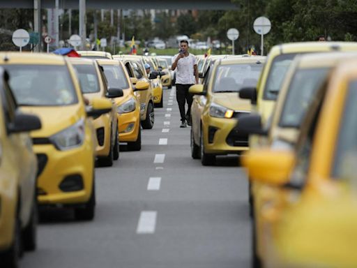 Trancones en Bogotá por el paro de taxistas hoy 23 de julio: calles cerradas en vivo