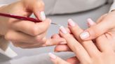 Este es el color de uñas que será tendencia entre las mujeres de 50 años