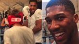 Anthony Joshua suffers cut during sparring session with kids before Dubois fight