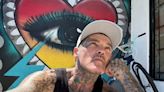 Muere a los 49 años Shifty Shellshock, excantante de Crazy Town, la banda del hit Butterfly - La Tercera