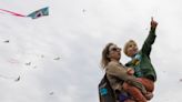 At annual festival, thousands of kites take flight on the Mall