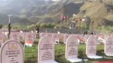 Families of soldiers pays tribute to soldiers who lost lives in 1999 Kargil War | Business Insider India