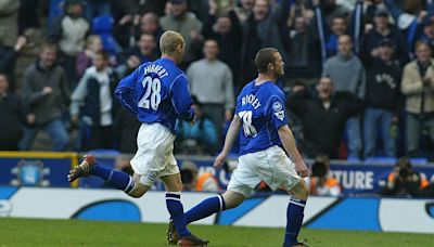 'Someone had told me, "Remember the name: Wayne Rooney" and it was staring me in the face on his shirt as he celebrated – so I sort of nicked it': Clive Tyldesley recalls iconic commentary for ...