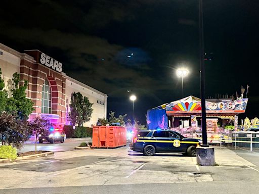 2 shot at Concord Mall during Saturday night carnival: First responders