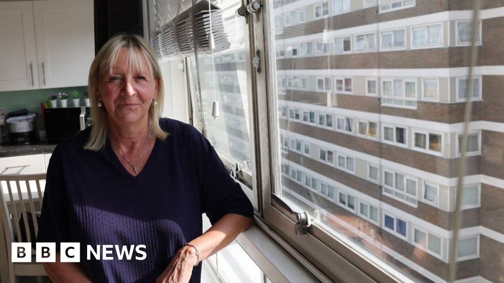 Islington: York Way Estate overrun with mice and mould say residents