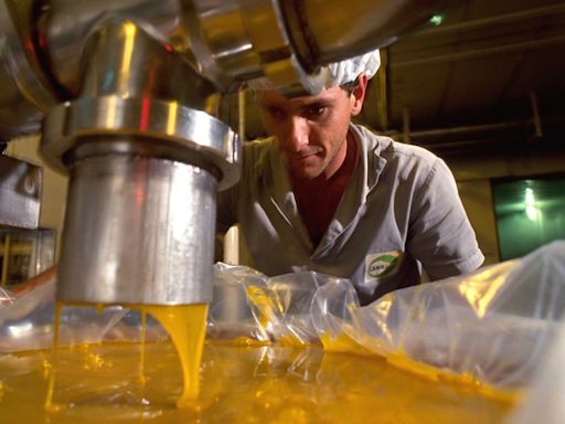El precio del zumo de naranja se dispara en los mercados internacionales por la pésima cosecha de Brasil, el principal productor mundial