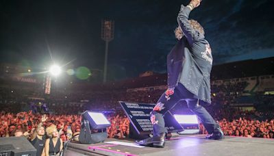 Bunbury conquista Zaragoza en un concierto histórico