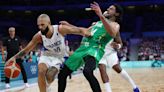 Brasil perde de virada para a França na estreia masculina no basquete