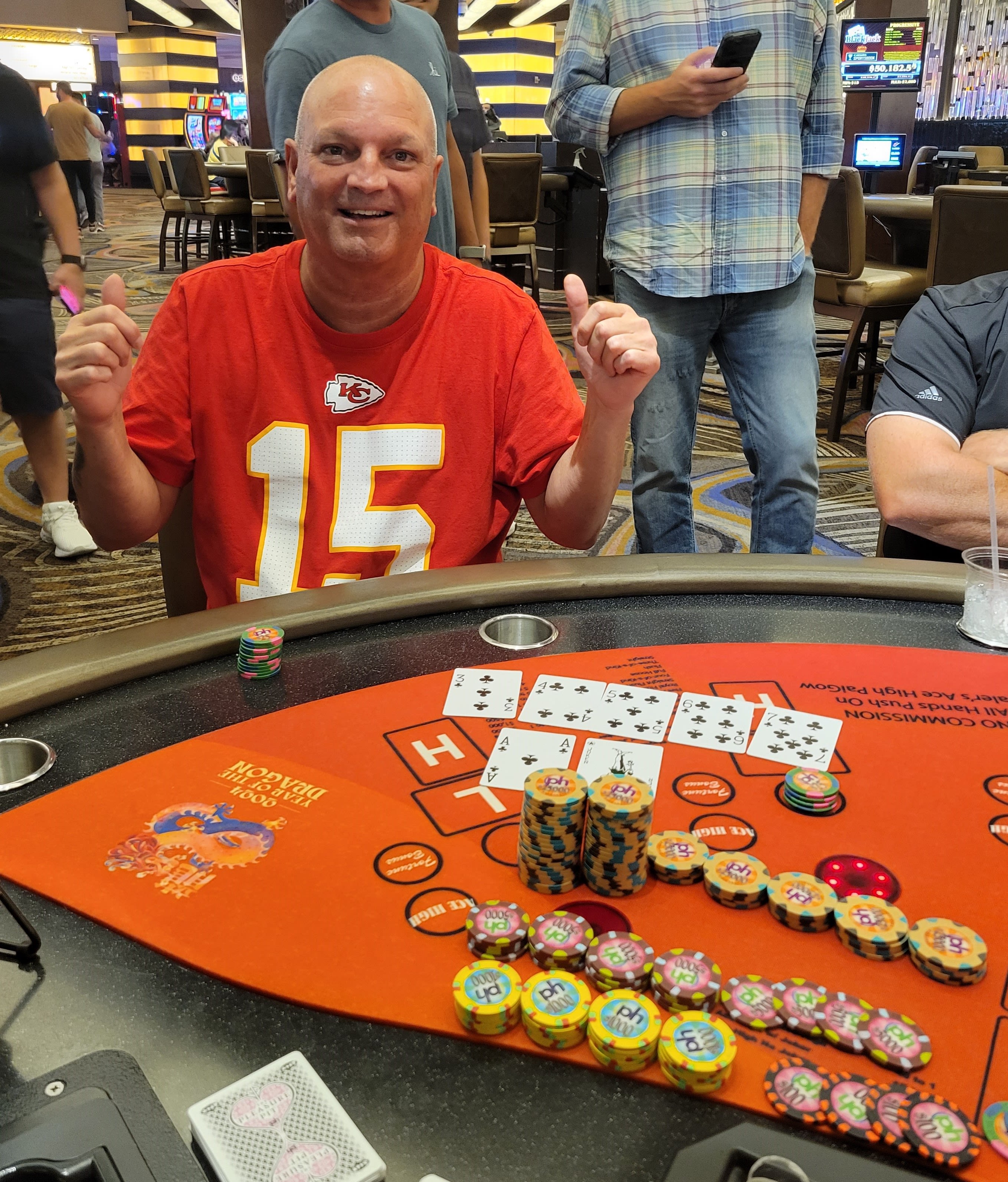 Chiefs fan wins $1.6M on Vegas poker game after Kansas City beat Baltimore