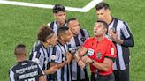 Ex-árbitro explica regra e bate martelo em lance de Botafogo x Palmeiras citado por Textor - Lance!