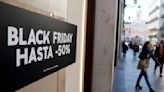 El Gobierno abre expediente sancionador a más de 10 empresas por rebajas engañosas en el 'Black Friday'