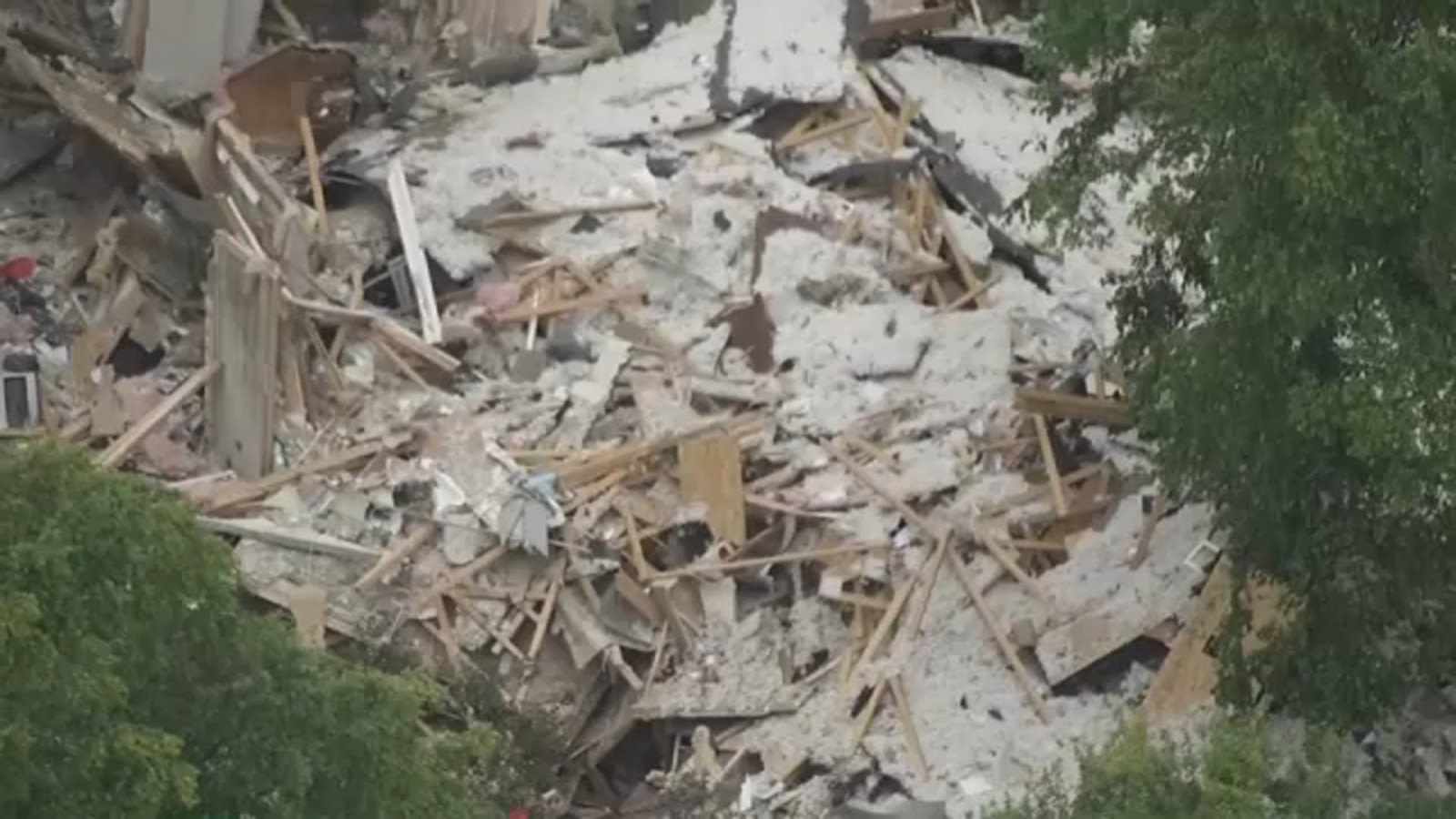 Wisconsin deputies search for survivors after house explosion, fire | LIVE