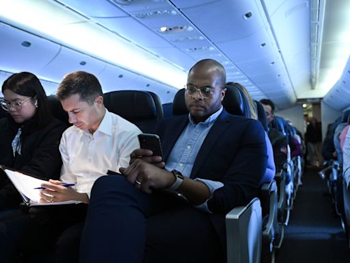 Pete Buttigieg’s view from the middle seat