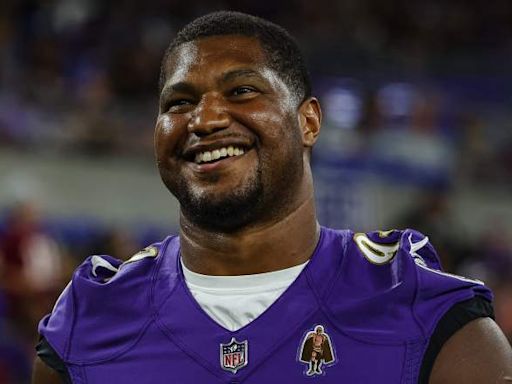 Dolphins Cut Speedy WR After Finalizing Calais Campbell Signing: Report