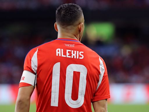 Alexis Sanchez: Udinese serious about reunion with Chile legend