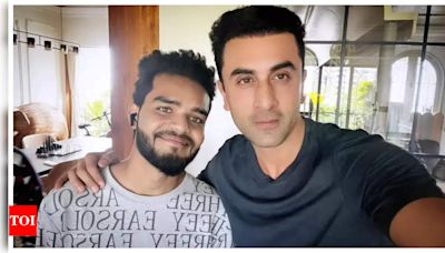 'Ramayana': Ranbir Kapoor looks dapper in a clean-shaven look as he strikes a pose with the film’s costume designer at home | Hindi Movie News - Times of India