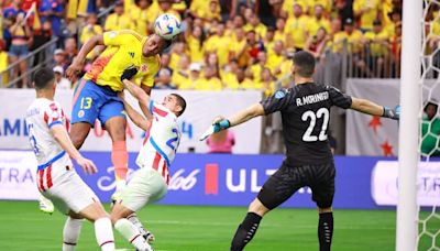 Revelan los audios del VAR del penal anulado a Yerry Mina en la Copa América