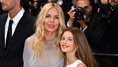 Sienna Miller et sa fille Marlowe, 12 ans, font craquer le Festival de Cannes dans des looks coordonnés