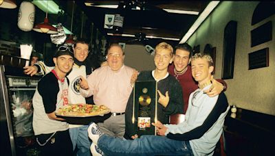 'Dirty Pop' docuseries uses AI to re-create NSync, Backstreet Boys manager Lou Pearlman. Viewers are not fans.