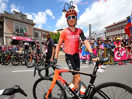 Gentlemen's agreement keeps Geraint Thomas from losing time in late crash on Giro d'Italia stage 19