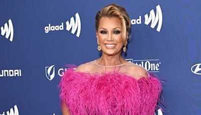 Vanessa Williams Blesses the World With New ‘Legs’ Music Video: ‘Let Me Show These Children’