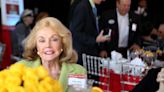 Peggy Cravens, valley philanthropist who supported arts and education, dies at 91