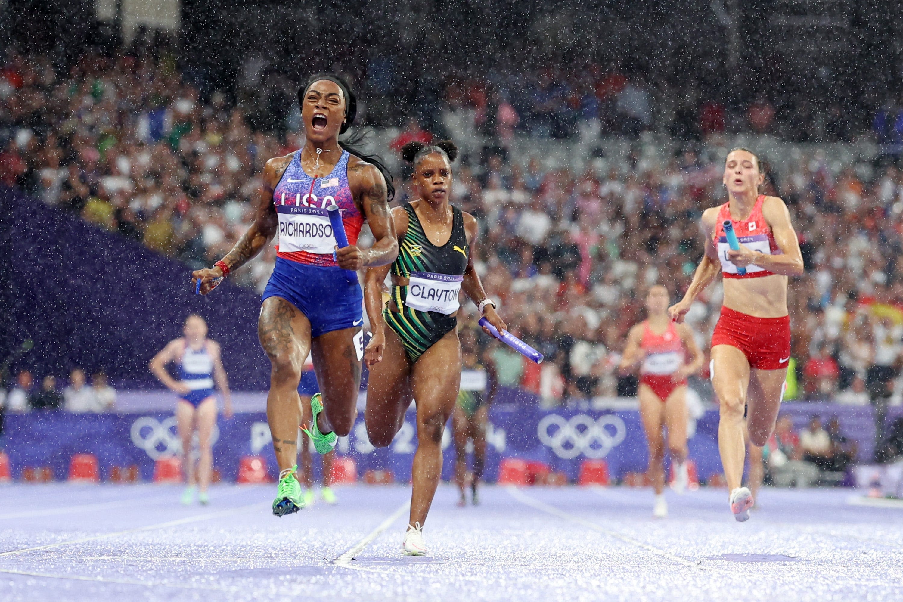 Sha'Carri Richardson, Gabby Thomas steer U.S. women to gold medal in 4x100 relay