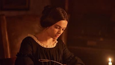 Emily, la recensione del film sulla più famosa delle sorelle Brontë