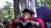 Alexis Massol recibe doctorado honorífico de Amherst College por su activismo desde Casa Pueblo en Adjuntas