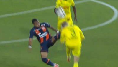 Bestial patada en la liga de Francia: el planchazo al pecho en Montpellier vs. Nantes