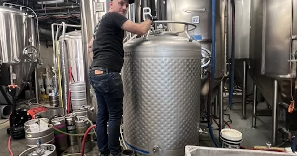 For Human Robot head brewer Andrew Foss, beer foam is not an afterthought