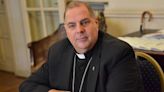 Nombraron a Monseñor Bochatey en La Plata tras la renuncia de Gabriel Mestre - Diario Hoy En la noticia