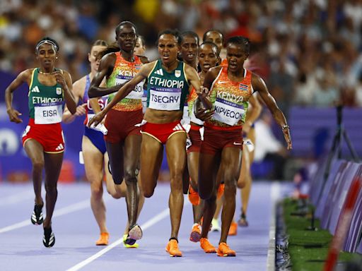 Disqualification mars women's 5,000m final in Paris - RTHK